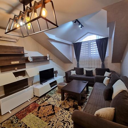 Avio Apartmani 2018 ノヴィ・パザル 部屋 写真