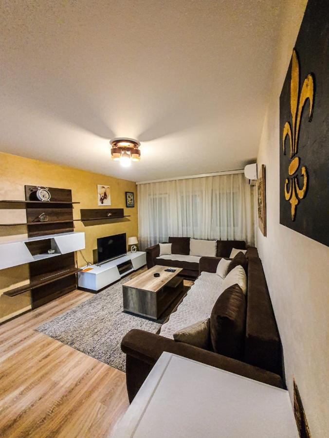 Avio Apartmani 2018 ノヴィ・パザル エクステリア 写真
