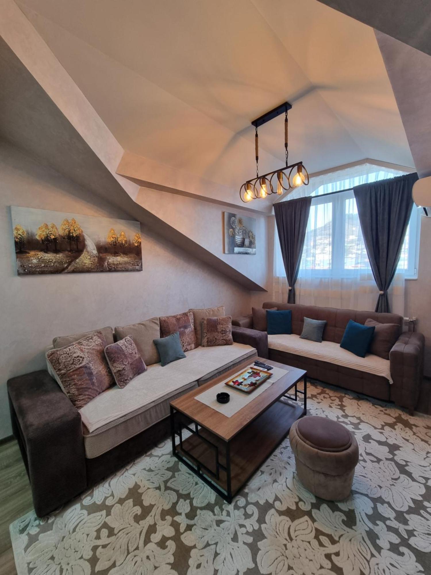 Avio Apartmani 2018 ノヴィ・パザル 部屋 写真